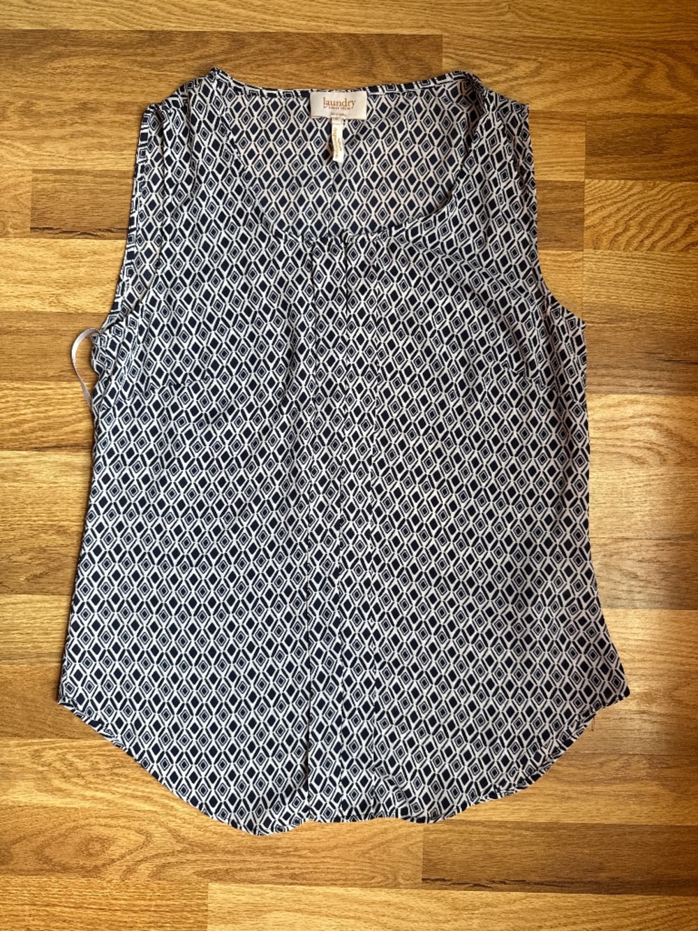 Women’s dress tank top